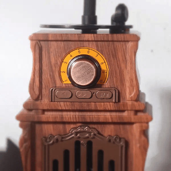 Radio AM/FM vintage de madera hecha de gramófono imitación madera